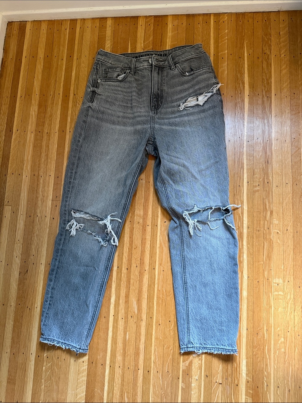 American Eagle Women’s Distressed High-Rise Gray Jeans